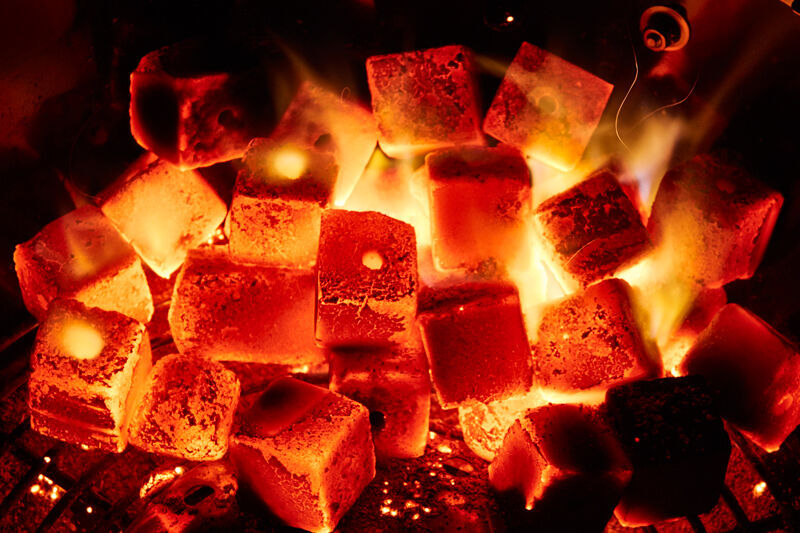 3KG KOKOKO CUBES für Cobb Holzkohlegrill & Minion-Ring & Dutch Oven von McBrikett