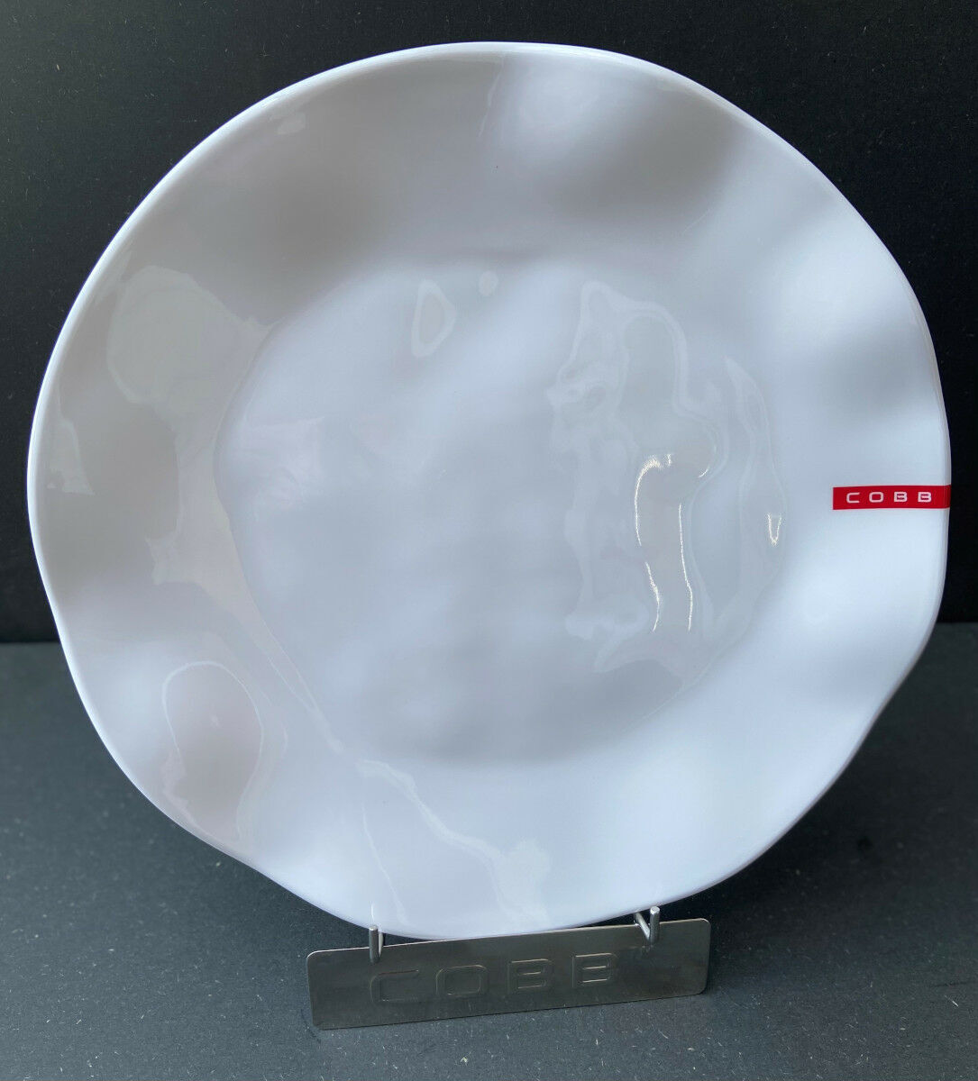 2x Cobb Teller Ø27cm weiss aus Melanin mit Cobb Logo von Cobb