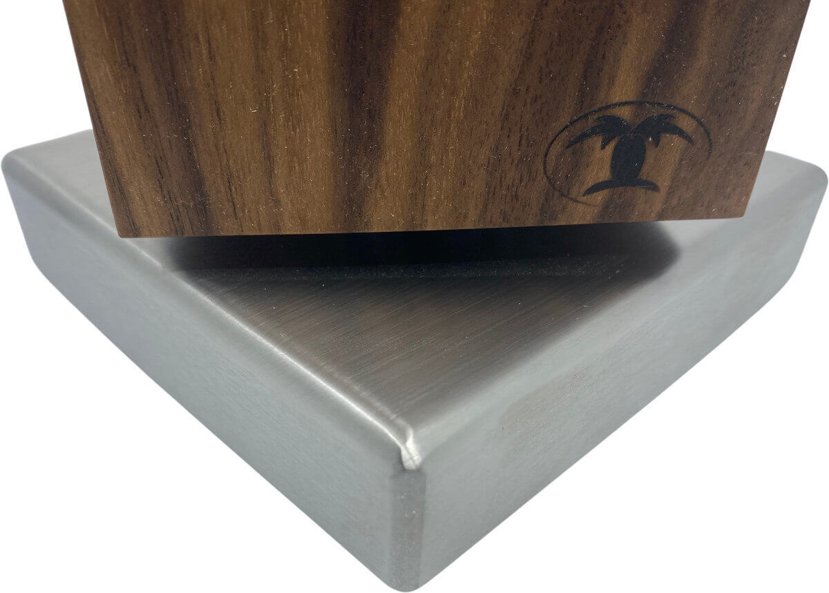 Blockwerk Monolith Messerblock in Nussbaumholz | Magnetisch mit Edelstahl-Sockel | 360 Grad von Blockwerk